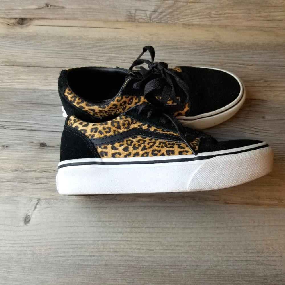 Vans Leopard Print Low Top Athletic Skater Sneakers
